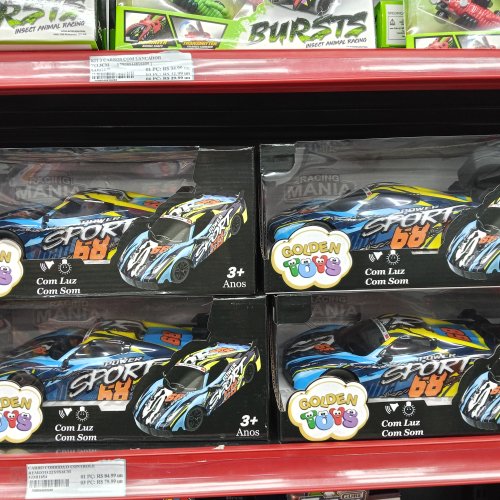 CARRO DE CORRIDA DE CONTROLE REMOTO 22X9X6CM