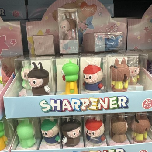 Apontador e borracha labubu