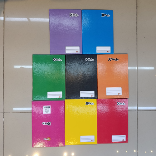 CADERNO BROCHURÃO COSTURADO 96 FOLHAS X-WRITE COM E SEM PAUTA