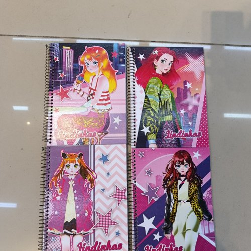 CADERNO CAPA DURA ARAMADO 96 FOLHAS LINDINHAS