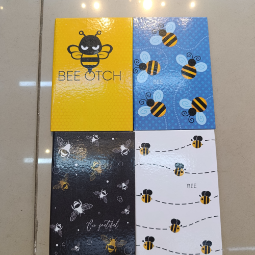 CADERNO BROCHURÃO COSTURADO PEQUENO 1/4 96 FOLHAS BEE