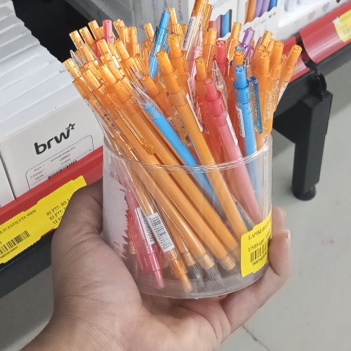 Lapiseira plástica neon cute0.7mm
Azul, laranja, rosa e lilás

BRW