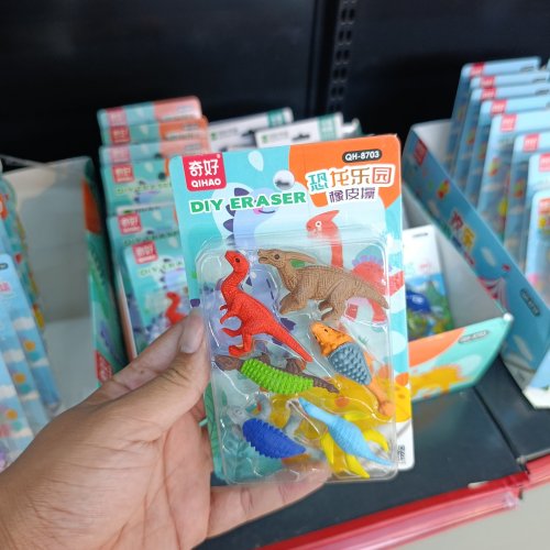 Conjunto de borracha dinos