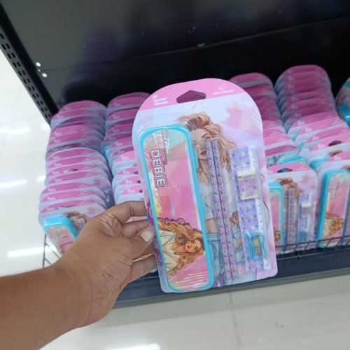 Kit estojo, lápis, apontador, borracha e régua