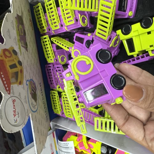 APONTADOR DE LAPIS FORMATO CAMINHAO