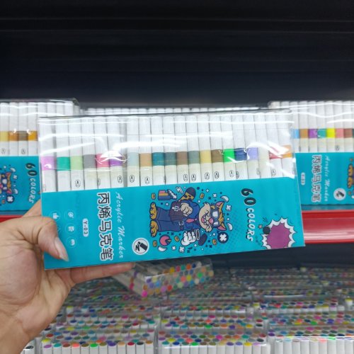 Conjunto de 60 canetinhas hidrográficas