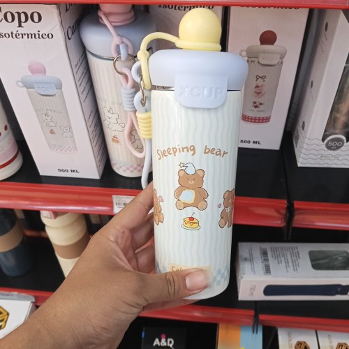 Copo isotérmico com canudo e chaveiro 500ml