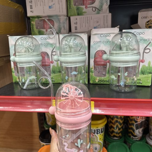 GARRAFA INFANTIL DE PLÁSTICO 250ML