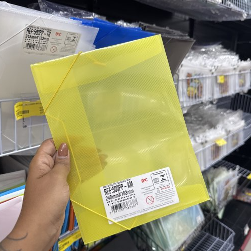 PASTA DE PLÁSTICO AMARELA 
245mmX183mm