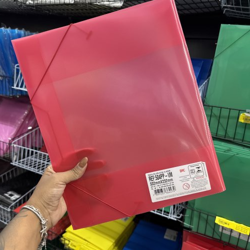 PASTA DE PLÁSTICO VERMELHA 
332mmx232mm